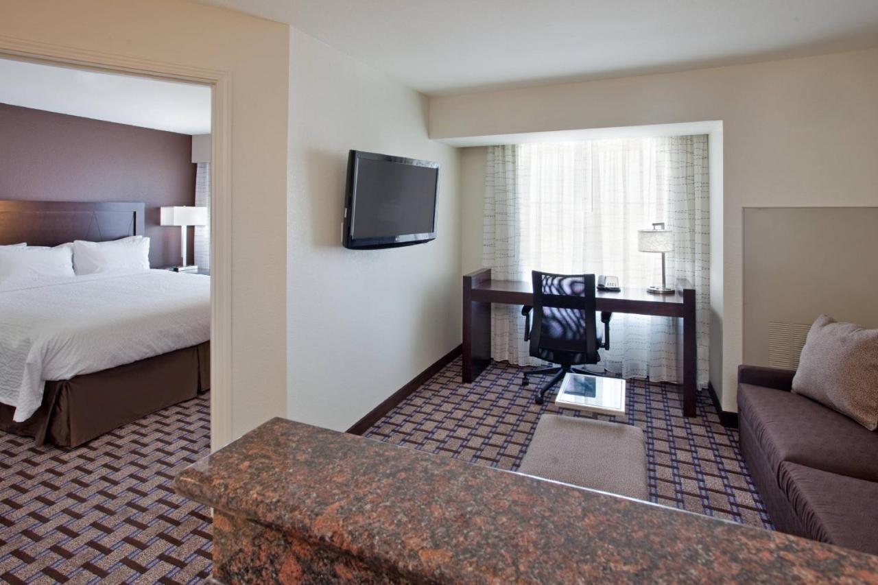 Residence Inn Odessa 3*